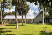 Gorgeous Ranch Style Pool Home on One Acre Lot - Ferienwohnung Fort Myers