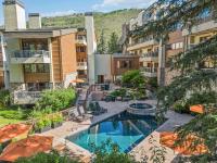 Three-Bedroom Apartment with Balcony