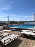 Apartmani CESARICA - Ferienwohnung Karlobag