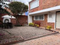 Garden's Aparta hotel - B&B