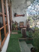Deluxe Double Room (2 Adults + 1 Child)
