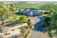 Nepeta Cataria Estate - Echuca Holiday Homes - Ferienwohnung