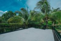 The Black Villa - B&B Baybay