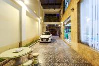 One-Bedroom Deluxe Apartment