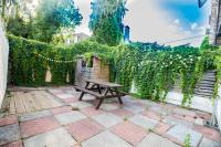 Kingston Central Garden House with Free Parking - B&B