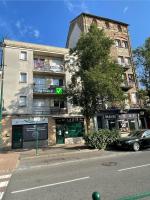 Paris Disneyland appartement centre-ville, parking, au coeur de l'aviron - Bed and Breakfast