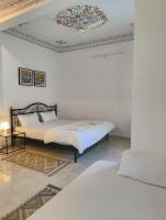 Chambre Double Deluxe (2 Adultes + 1 Enfant)