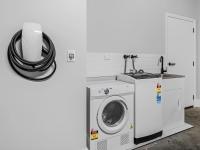 Central Studio in new townhouse - B&B Beechworth