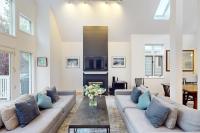 Six Bedroom Holiday Home