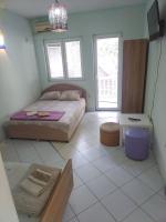 Apartment with Shower