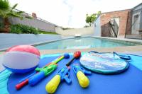 Entire home, Pool, Free Parking, WiFi, Family Neighborhood! - B&B