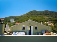 Mavres Luxury Loft - Chambres d'hôtes Ágios Matthaíos