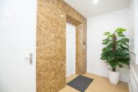 Superior One-Bedroom Apartment