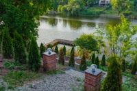 Madison Lake Villa - B&B Baloteşti