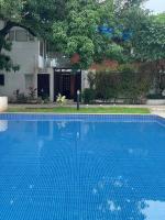 VILLA M-SOLITUDE 3 CANDOLIM GOA 3BHK,Free BREAKFAST,Pool Facing,Nr Beach, Free Wifi, Prime Location, North GOA - Chambres d'hôtes Mormugao