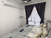 Central Park Tampoi Larkin 2 Bedroom -New Bear Bricks Style - B&B
