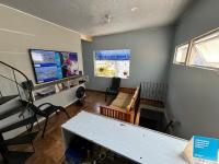 Discovery Hostel - B&B