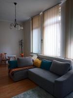 Tiny sunny apartment in downtown Szombathely - B&B