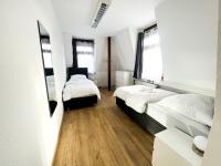 Krefeld House Deluxe Apartment - 15min to DUS & FREE Parking - Chambres d'hôtes Krefeld