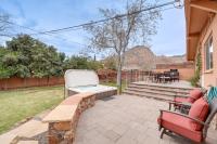 Pet-Friendly Sedona Home Hot Tub, Walk to Trails! - B&B