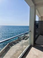 Appartamento con 1 Camera da Letto, Vista Mare e Terrazza