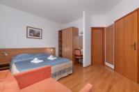 Studio with kitchen and terrace for two people - Chambres d'hôtes Funtana