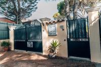 Rêve D'azur, 2 chambres, maison Julia en Bord de Mer à La Nartelle, Piscine partagée, Parking & Terrasse BBQ, Wifi et Draps Inclus plage à pied - B&B