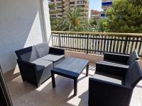 Luminoso apartamento reformado con gran terraza a 2 mins a pie de la playa de San Juan - B&B