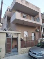 LUXURY Stay By the Beach - B&B Néoi Epivátes