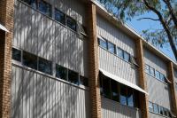 Sun filled 1BR APT 2 mins to Legacy Park - B&B
