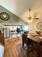 Hot Tub-Pool Table-Fire Pit! Great hang out place! - Ferienwohnung Wichita