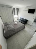 Hermoso Apartamento vista al mar El Laguito - B&B Cartagena