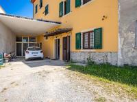 Lucca Comfy Apt with Private Garden and Parking! - Ferienwohnung