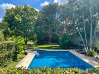La PAJARERA piscina y Jardín compartido - B&B