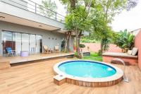 Casa com piscina, vista das montanhas, terraço, quintal - B&B