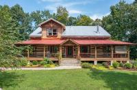 The Log Palace Private Guest Suite - B&B White House