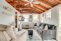 Rockport Cottage with Patio - Steps to Beach! - B&B