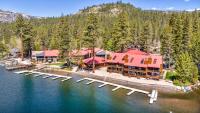 Partial Lake View Stunning Deluxe King Studio #125 at Donner Lake Village - B&B Truckee