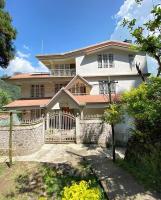 Ronglyang Villa Homestay Near MG Road - B&B
