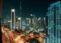 Bright High Floor Apartment in a 5 Star Hotel Resident Tower w Burj View and access to 64th Infinity Pool, Gym, Sauna, Spa, Restaurants, Bars and more - Chambres d'hôtes Dubaï