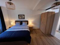 Maison pour 10 personnes max en plein centre de Ste Mère Eglise - B&B Sainte-Mère-Église