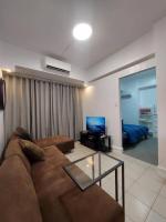 1BR Forbeswood Parklane Near Burgos Circle BGC - Bed and Breakfast