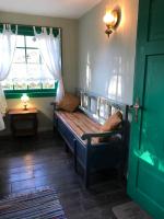 Chata w Leśnych Pieleszach - sauna & balia z jacuzzi na wyłączność - B&B Łukawica