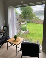 A place for Aurora in wintertime and midnight sun in summer-time! - Ferienwohnung Tromsø