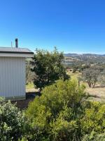 One Bedroom Cottage - Grevillea Deluxe Cottage