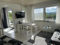 Fischerseeblick - Panoramablick, große Terrasse, nahe am See - B&B Oberboihingen