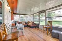30 Mi to The Big Easy LaPlace Home with Backyard! - B&B
