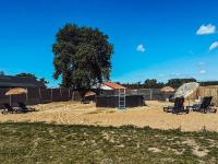 Domek letniskowy 6-osobowy całoroczny nad jeziorem Wilczyńskim, basen, jaccuzi, kajaki rowerki wodne bezpłatnie, duży plac zabaw i wiele udogodnień - Ferienwohnung Świętne
