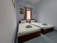 Twin Room with Private Bathroom