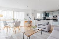 StarHost Residences - Stunning 2 bed apartment in West Mills, Newbury - B&B Newbury